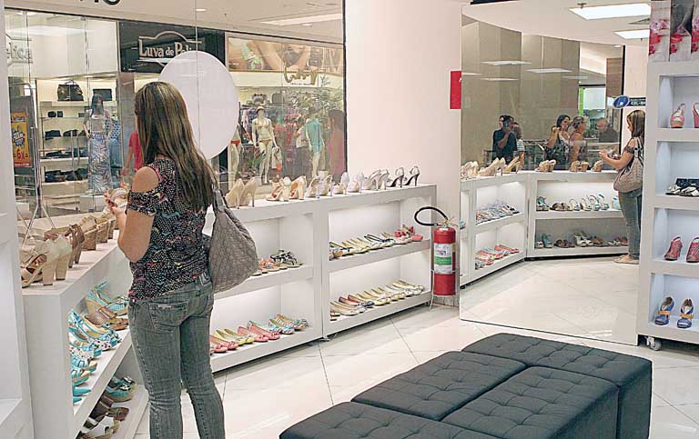 Vendas do comércio caem pela 2ª vez seguida em MG