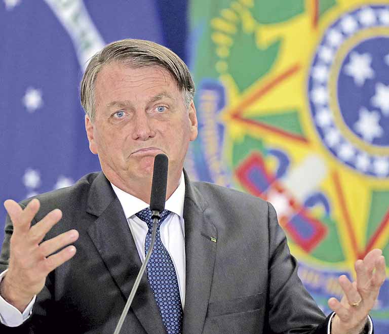 Bolsonaro diz que Ford queria subsídios para continuar no País