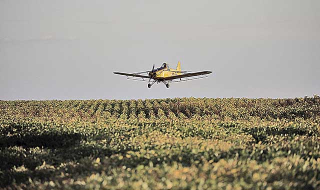 Setor de agroquímicos prevê receita 10% maior em 2021