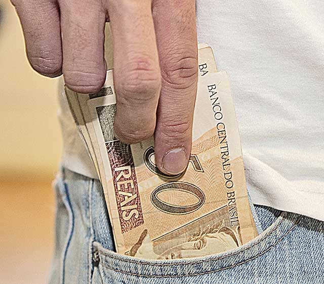 Mercado eleva projeções de alta da inflação e do PIB do País para este ano