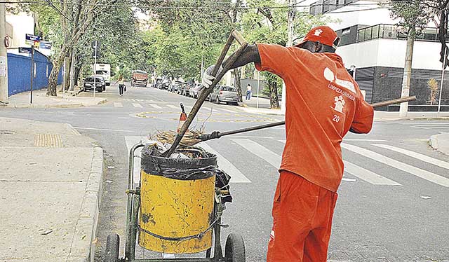 Projeto que permite a concessão dos serviços de limpeza urbana na capital mineira é de autoria do Executivo municipal | Crédito: SLU