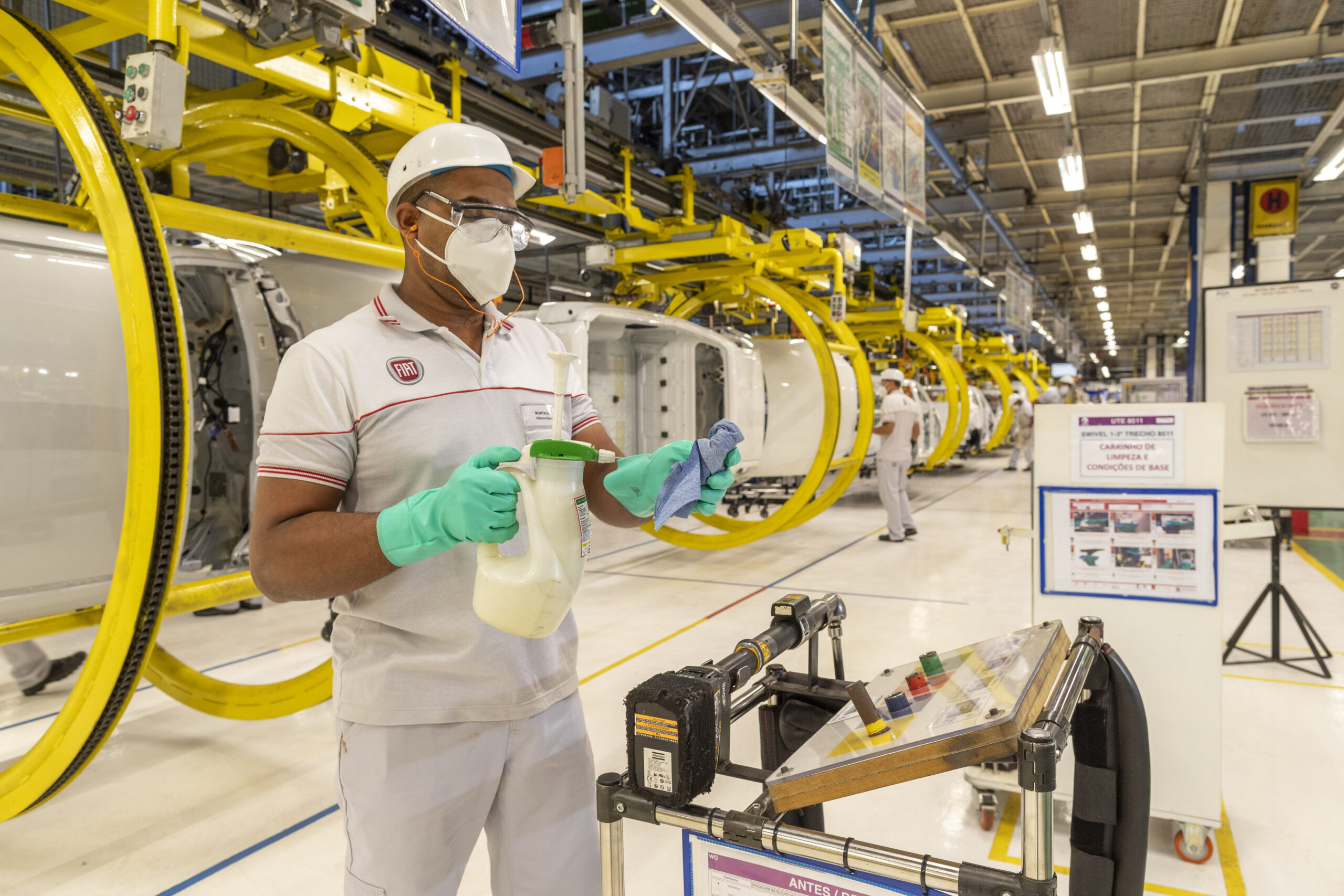 Com abastecimento irregular, Fiat anuncia férias coletivas para 1,9 mil empregados