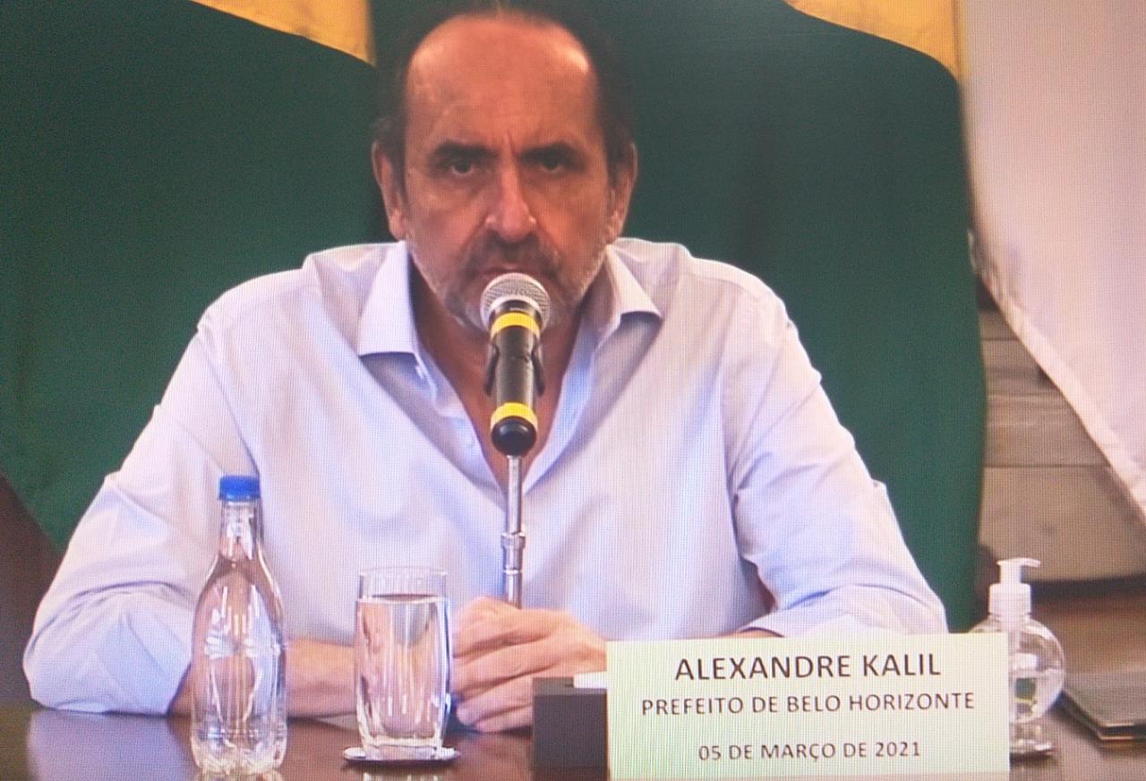 Kalil decide fechar serviços não essenciais de BH