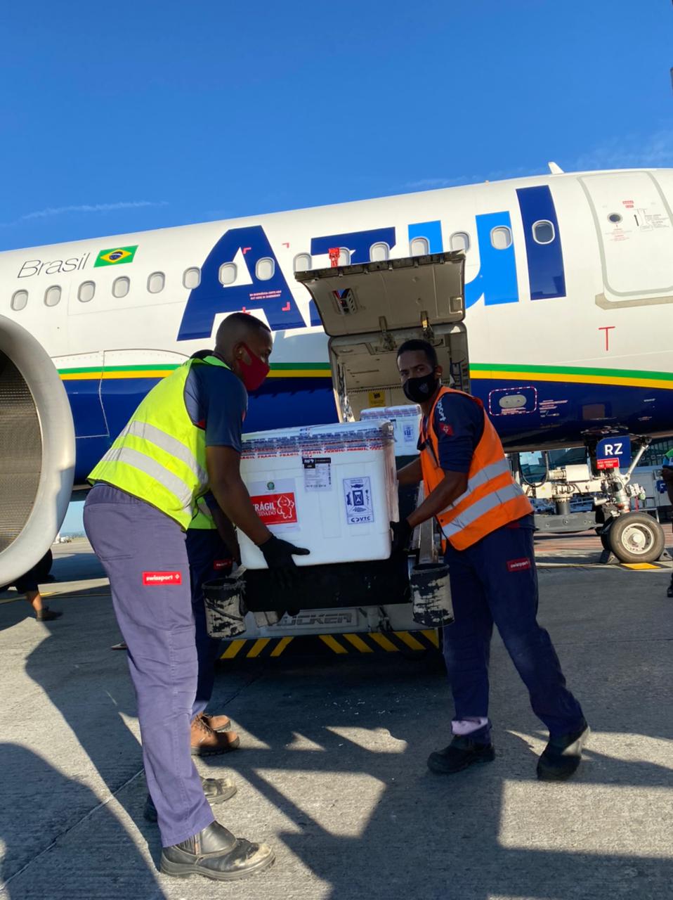 Com novas doses, Minas vai ampliar vacinação a idosos de 65 a 69 anos