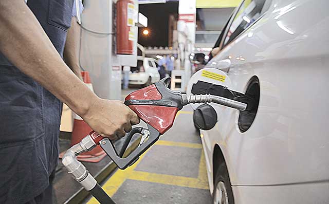 IPCA sobe 0,73% na RMBH em fevereiro, com pressão da gasolina