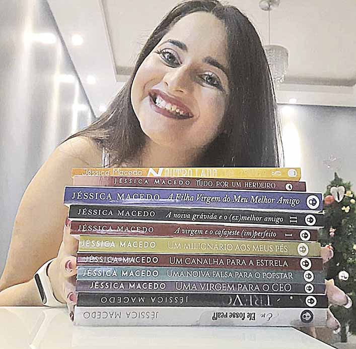 Autora mineira começou a escrever aos 14 anos