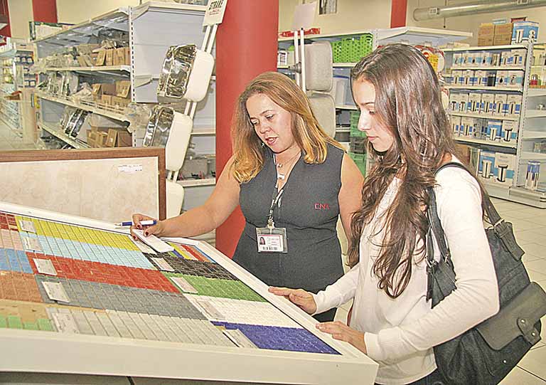 Fechamento gera preocupação para lojas de materiais de construção