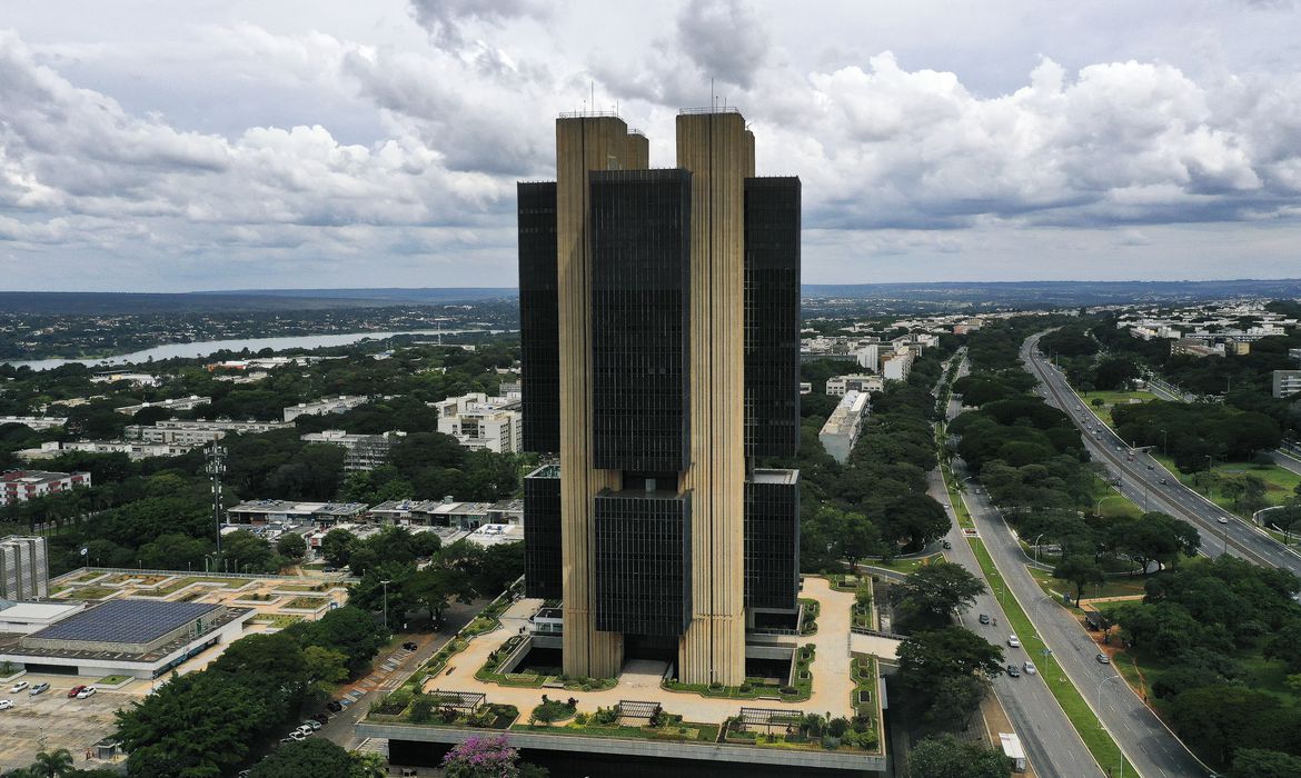 Bancos têm menor rentabilidade em 10 anos com pandemia, mas BC vê melhora em 2021