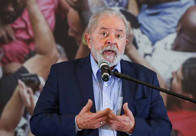 STF determina que processos de Lula na Lava Jato tramitem em Brasília