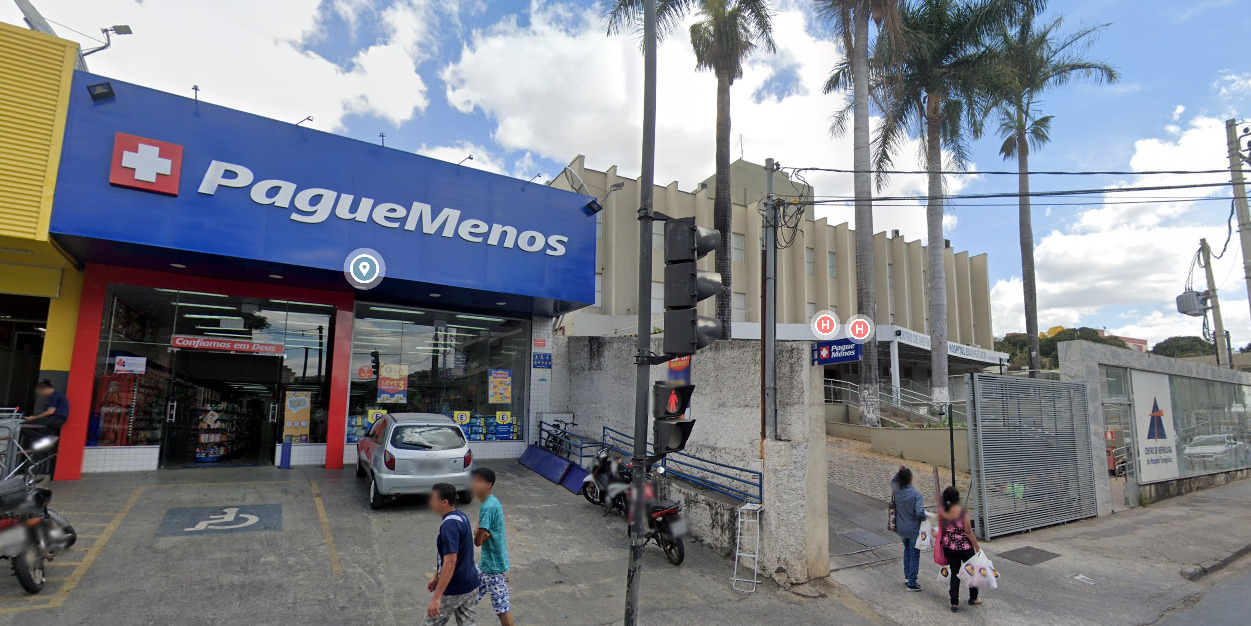 Pague Menos diz negociar aquisição da Extrafarma
