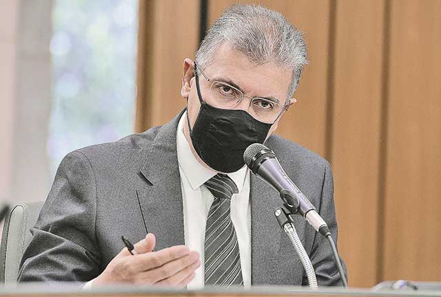 Amaral nega irregularidade em vacinação
