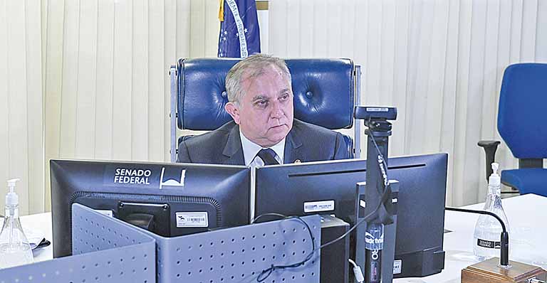 O senador Izalci Lucas, que presidiu a sessão temática, manifestou a sua disposição para trabalhar pela derrubada de veto | Foto: Roque de Sá/Agência Senado