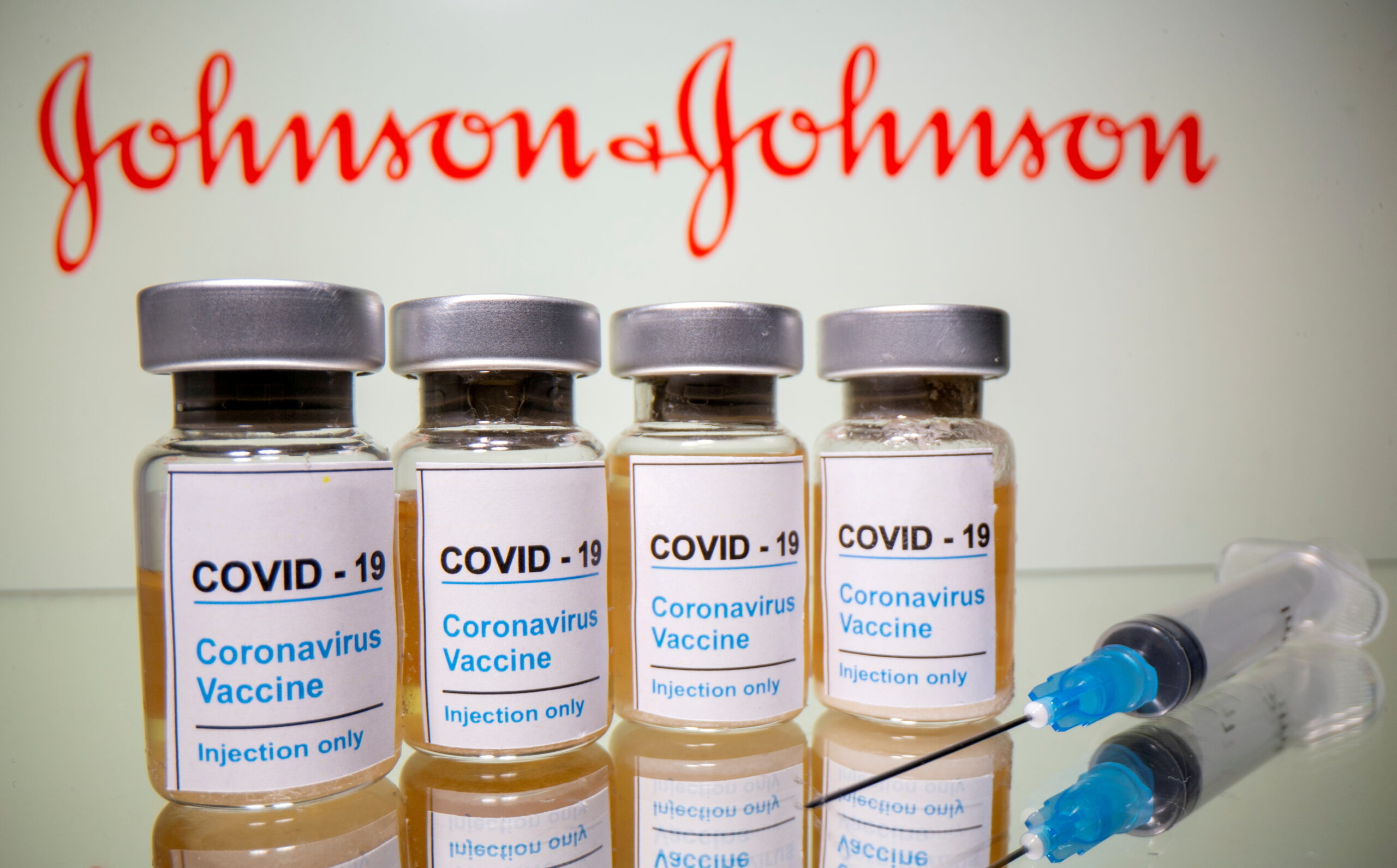 Brasil receberá 3 milhões de doses da vacina da Janssen em junho, diz Queiroga