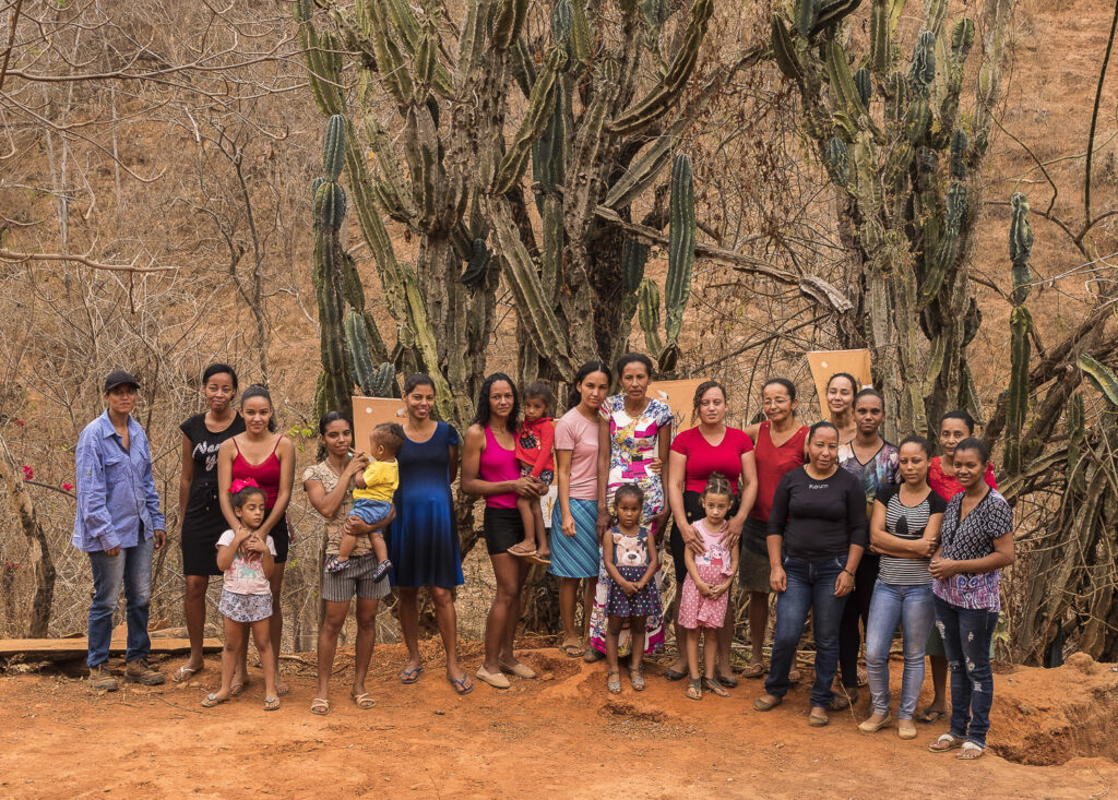 Mulheres do Vale do Jequitinhonha. Ajenai | Crédito: Érika Riani