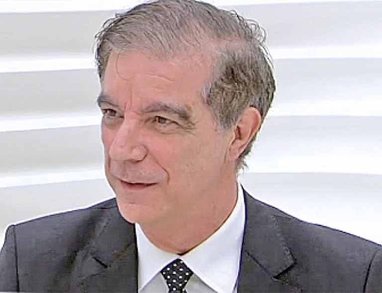 VIVER EM VOZ ALTA | O acadêmico Ronaldo Costa Couto