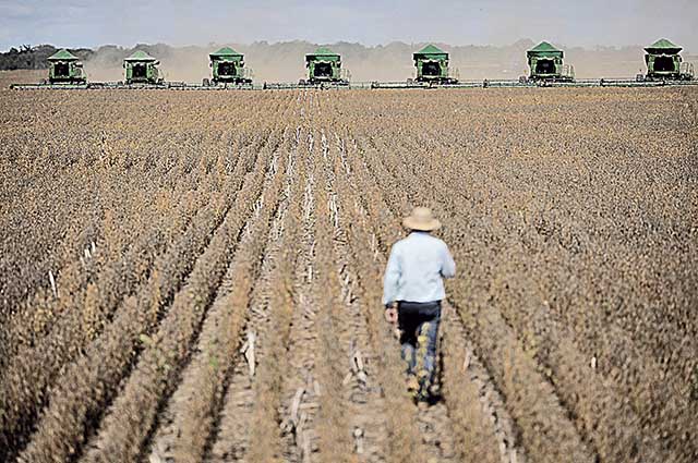 Intenção da empresa é estabelecer plataforma completa de soluções integradas para os desafios do campo | Crédito: Ueslei Marcelino/Reuters