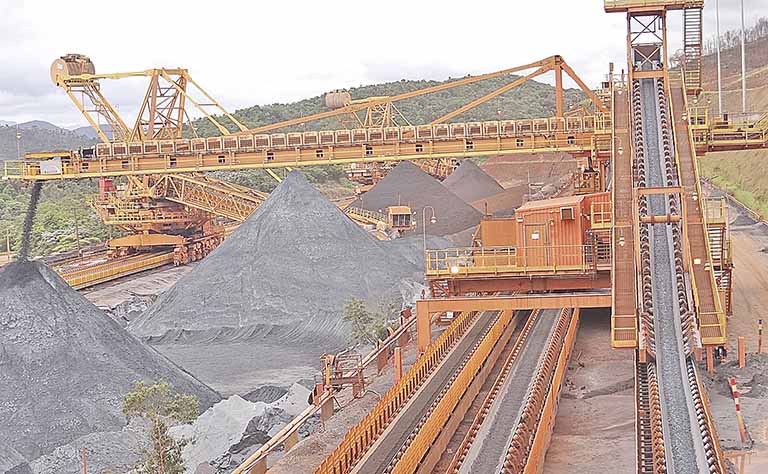 Produção industrial em Minas apresenta retração de 0,9%