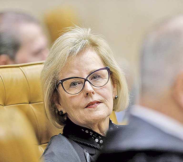 STF suspende a convocação de governadores