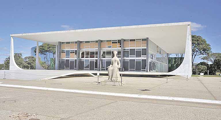 A ficção da Justiça
