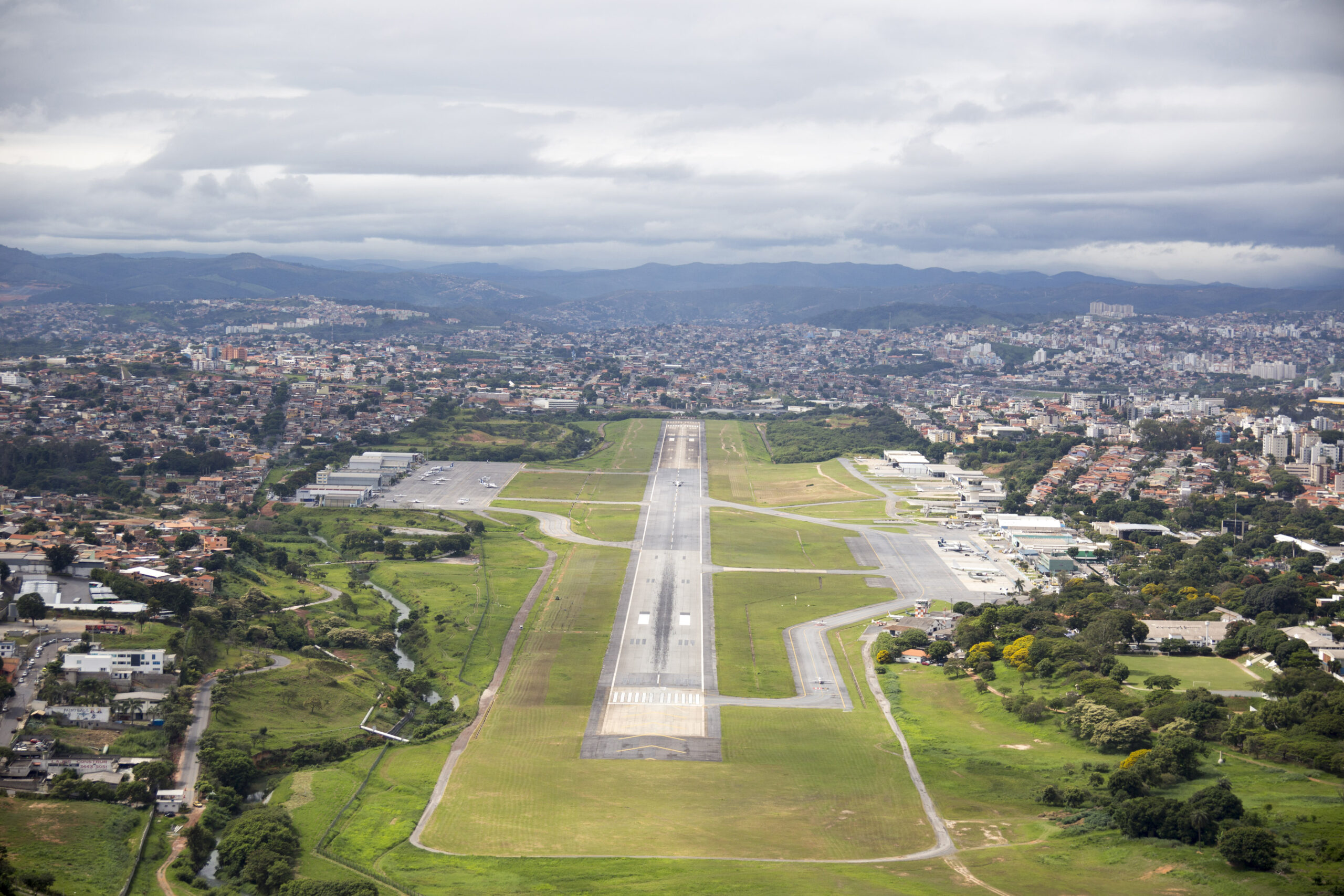 Aeroporto do Pampulha é arrematado por R$ 34 mi
