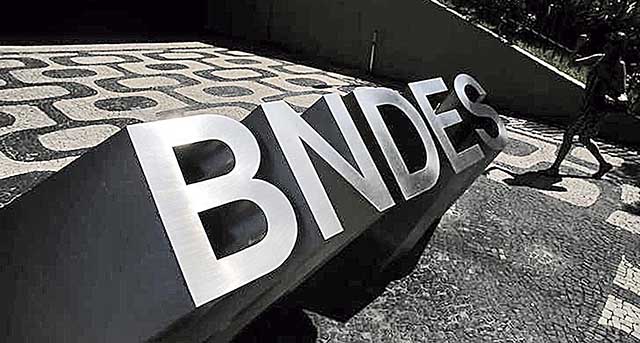 BNDES pretende captar R$ 100 mi