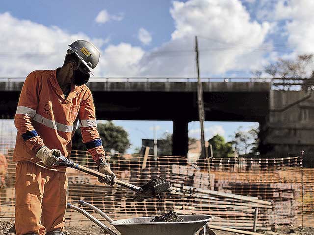 Plataforma ajuda moradores de Mariana a encontrar recolocação