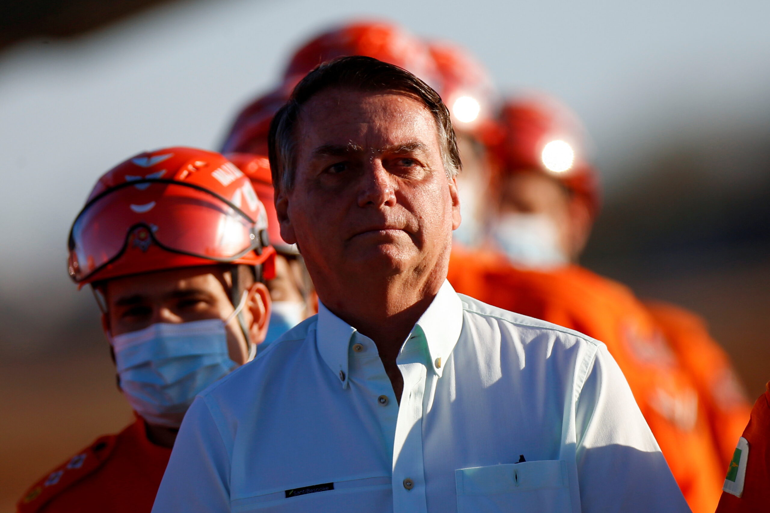 Bolsonaro diz que pedirá a Queiroga data para fim do uso de máscaras no Brasil