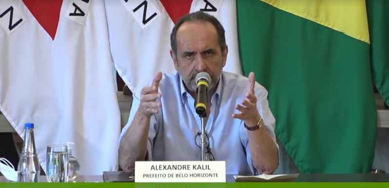 Alexandre Kalil volta a proibir público em estádios e explica Feira Hippie