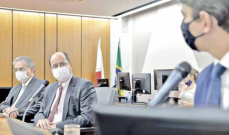 Diretor da Cemig presta depoimento em CPI