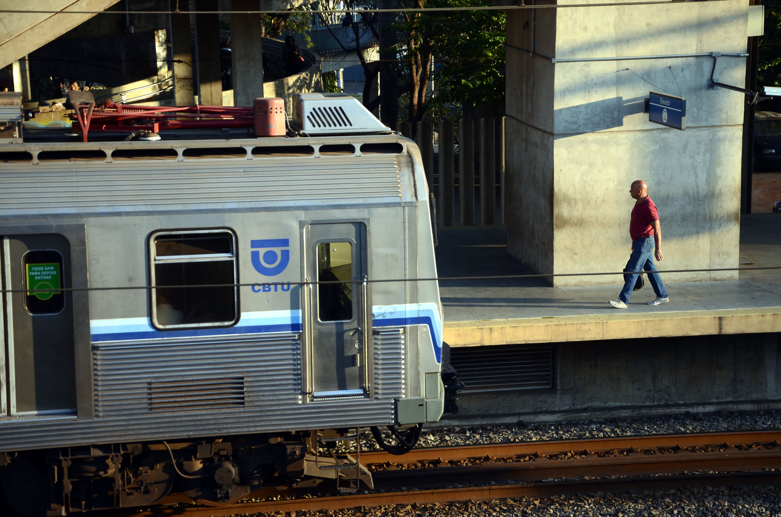 Deputados aprovam R$ 2,8 bilhões para desestatizar metrô de Belo Horizonte