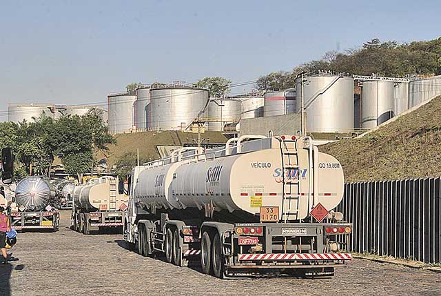 Paralisação dos tanqueiros volta a ser articulada