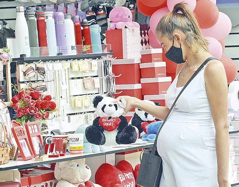 Confiança das famílias tem 3ª alta consecutiva