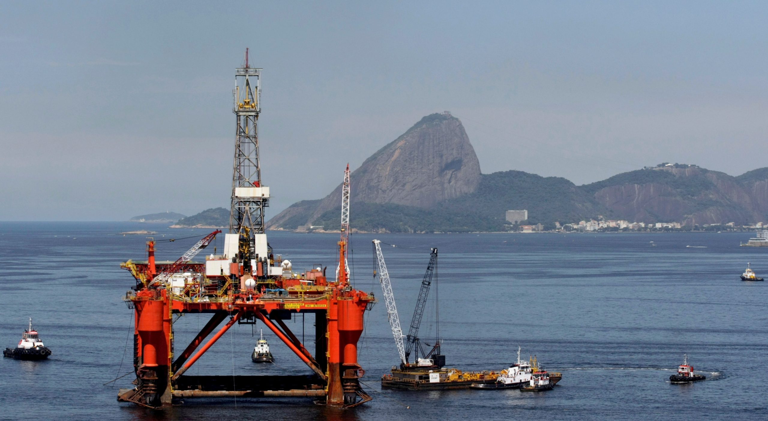 Brasil oferta 92 blocos de petróleo, com poucas empresas inscritas