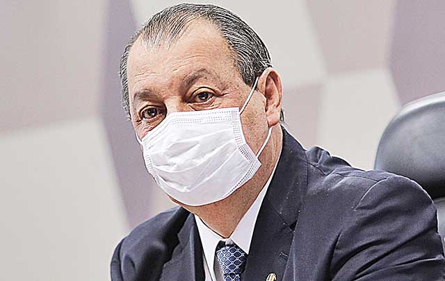CPI da Covid busca despolitização, afirma Aziz