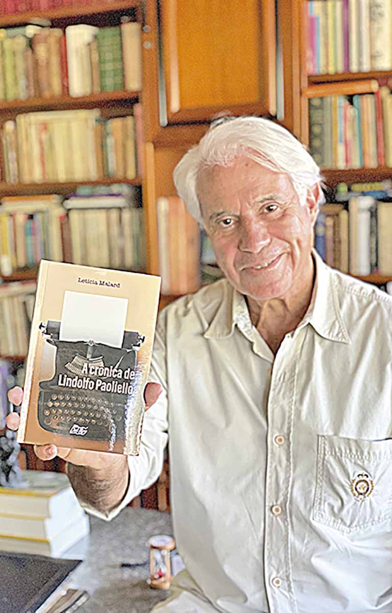 Livro aborda crônicas de Paoliello