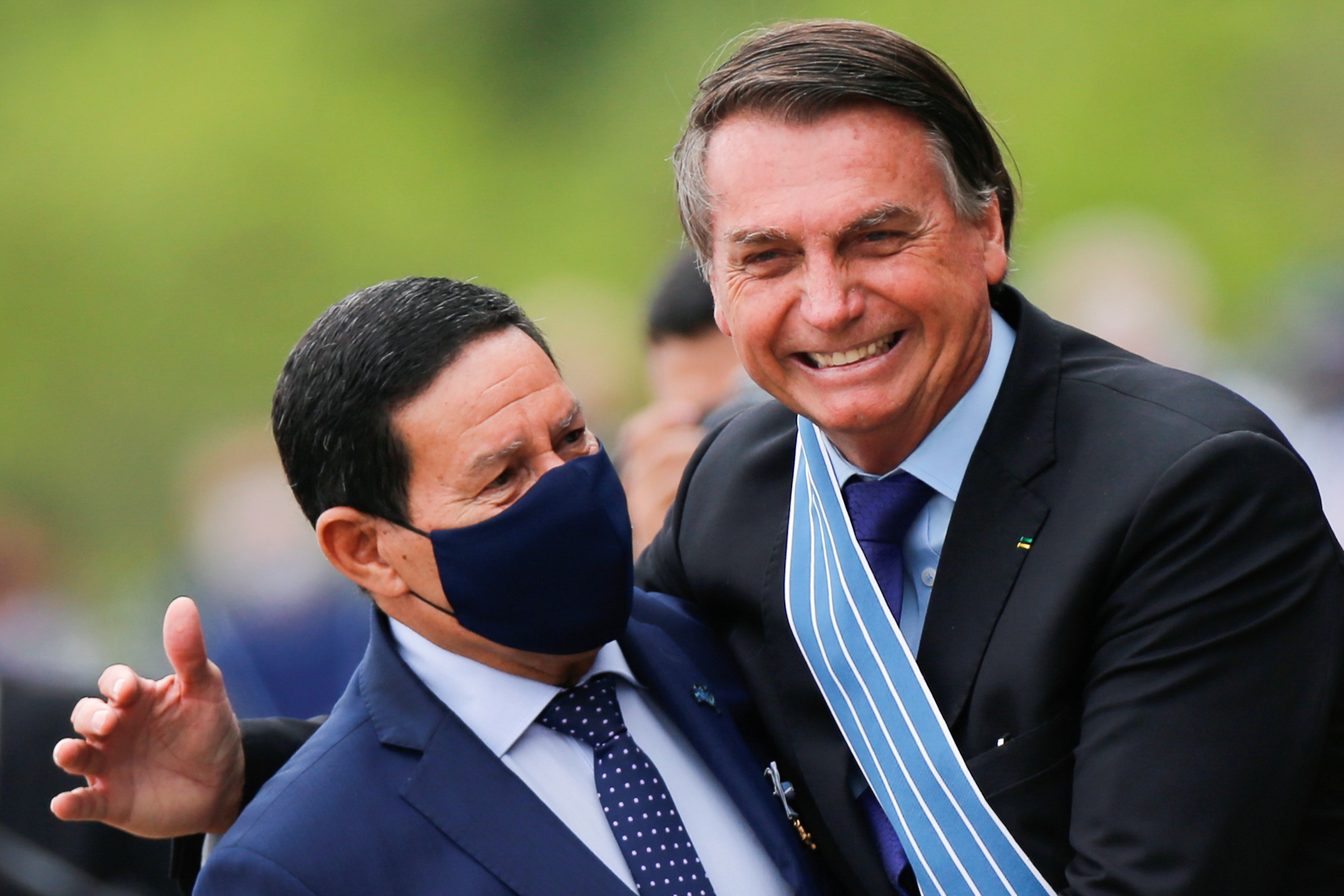 TSE rejeita ações contra chapa Bolsonaro-Mourão