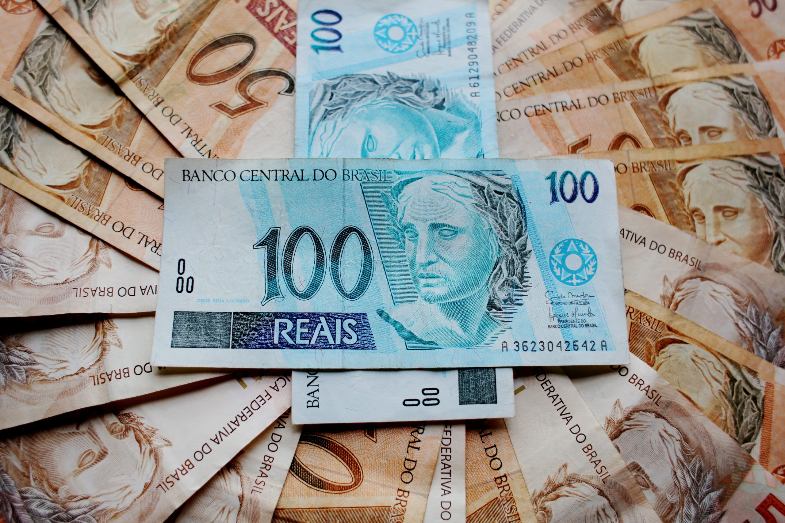 IBEF-MG debate investimentos em cenário de volatilidade global