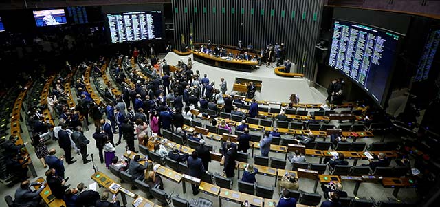 Deputados recorrem ao STF contra PEC dos Precatórios
