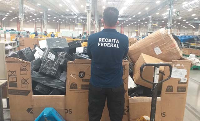 UFMG e Receita Federal firmam parceria para reutilização de mercadorias apreendidas