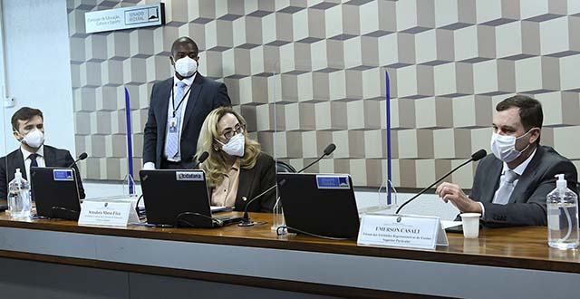 Propostas de reforma tributária ameaçam ProUni