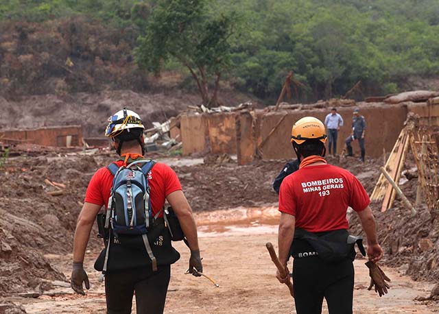 Governo de Minas cobra reparação ágil pela tragédia em Mariana