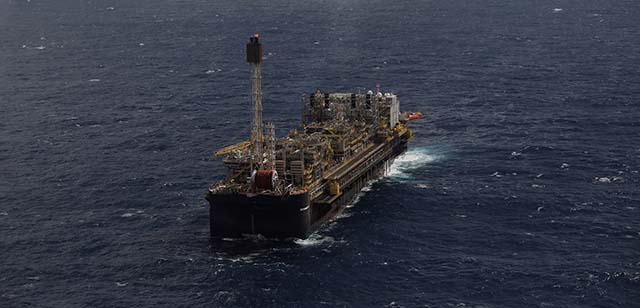 Petrobras mantém o controle em dois blocos