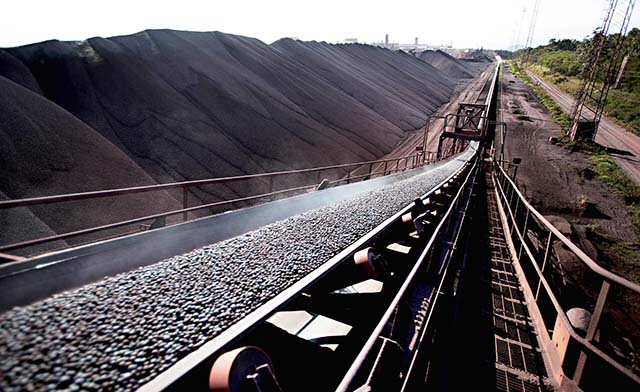 Cotação do minério de ferro deve cair 34,1% em 2022