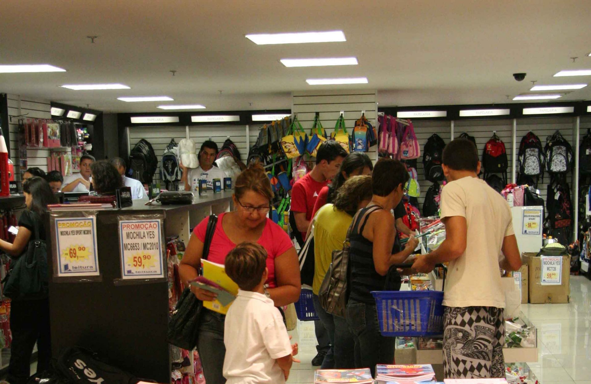 Comércio de Minas Gerais está otimista em ter boas vendas com o movimento de volta às aulas