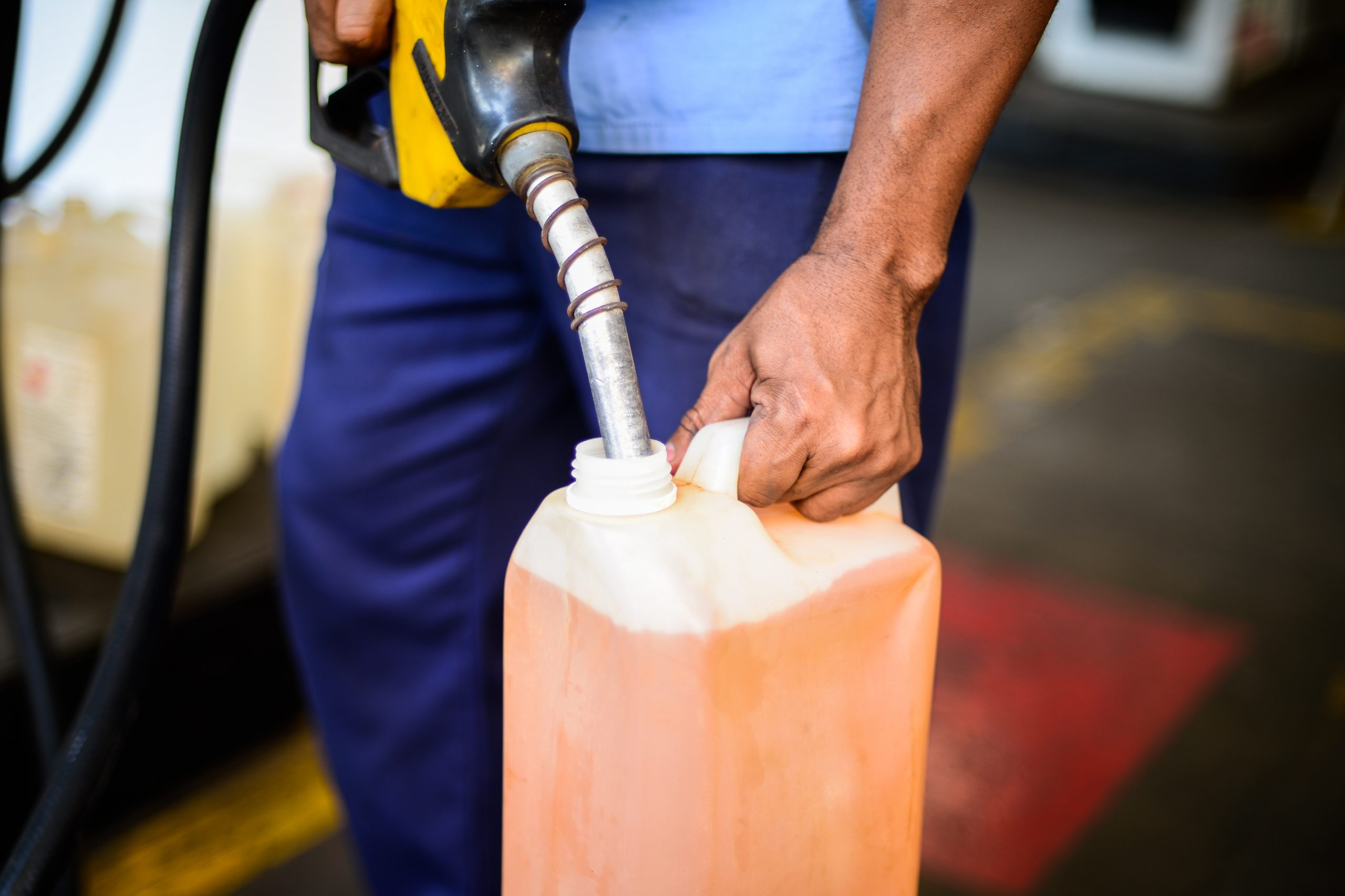 Diesel fecha abril com alta de 4% nos postos do Brasil, aponta Ticket Log