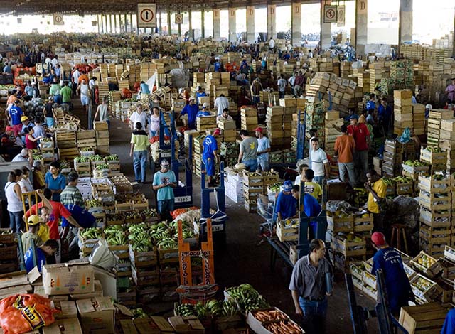 Entre os grupos de produtos ofertados, o de hortigranjeiros disponibilizou um volume de itens 4,8% maior no ano passado | Crédito: Eugenio Savio
