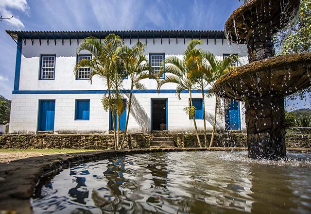 Hotéis-fazenda em Minas são boas opções para férias