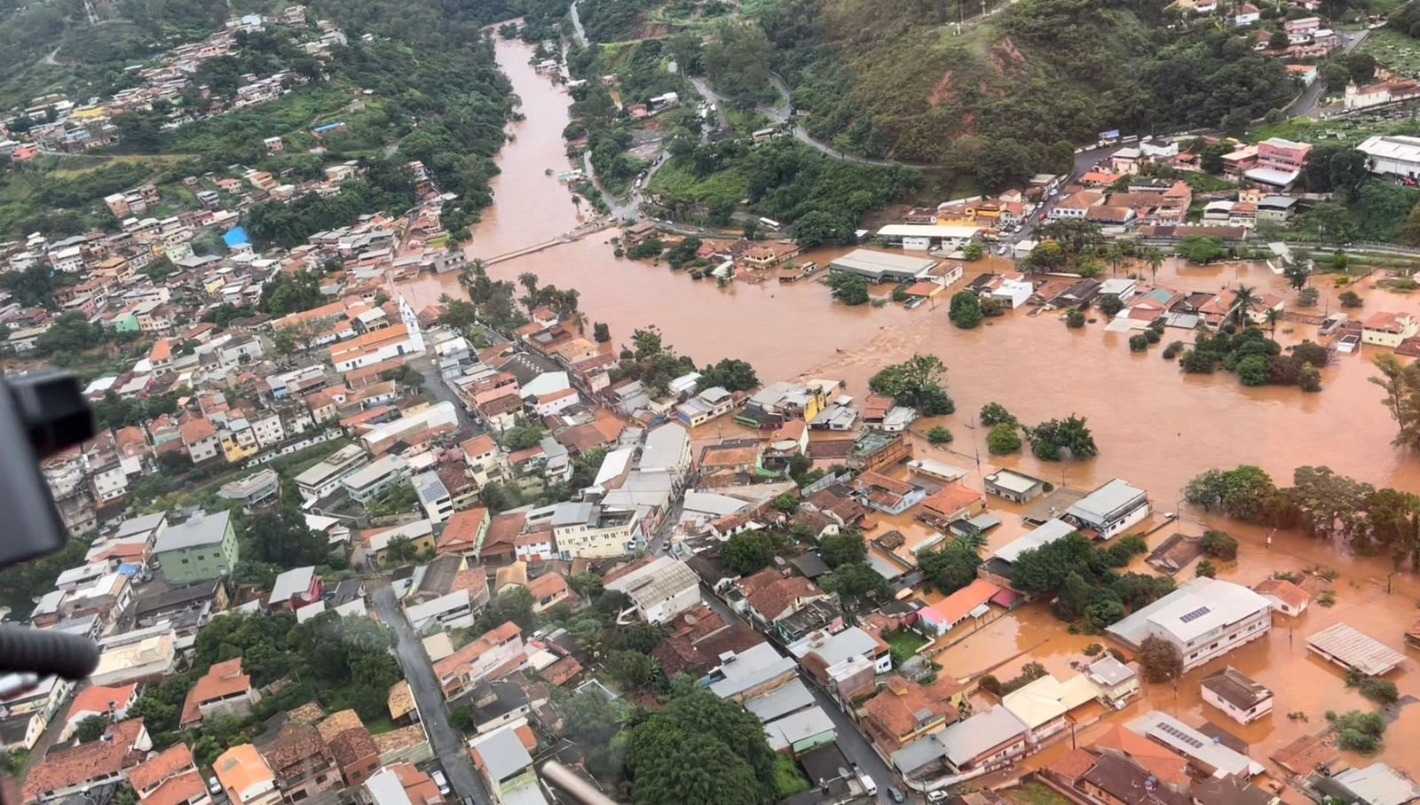ACMinas integra a campanha SOS Chuvas, do Servas, e recebe donativos