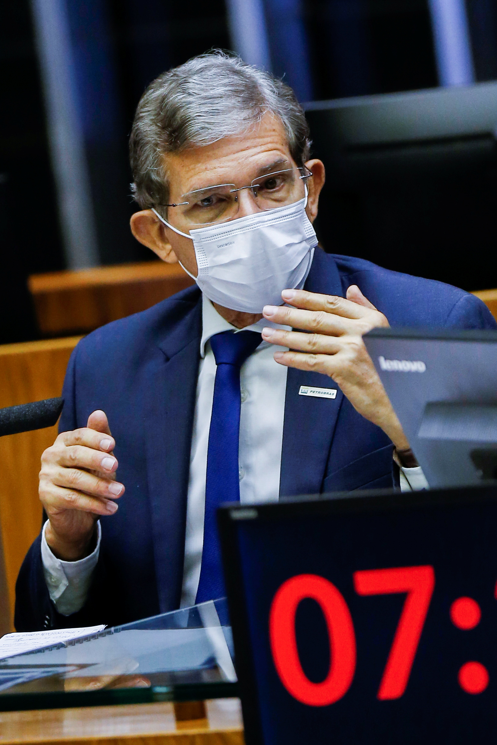 Petrobras avalia diversas fontes de energia, inclusive nuclear, diz Luna