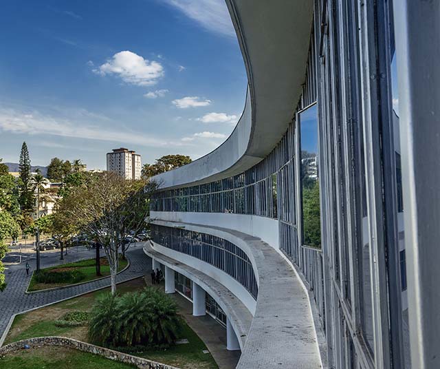Governo vai revitalizar a Biblioteca Estadual